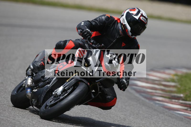 /Archiv-2024/29 12.06.2024 MOTO.CH Track Day ADR/Gruppe blau/42